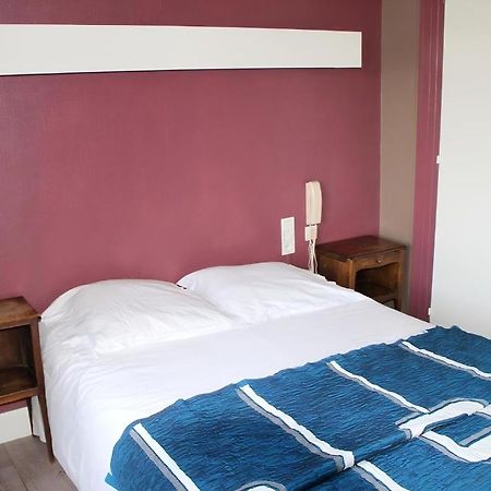 Hotel De La Poste Mortain-Bocage Kültér fotó