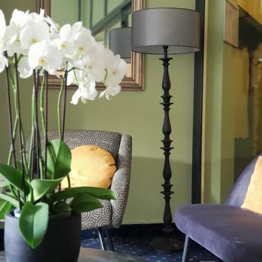 Hotel De La Poste Mortain-Bocage Kültér fotó