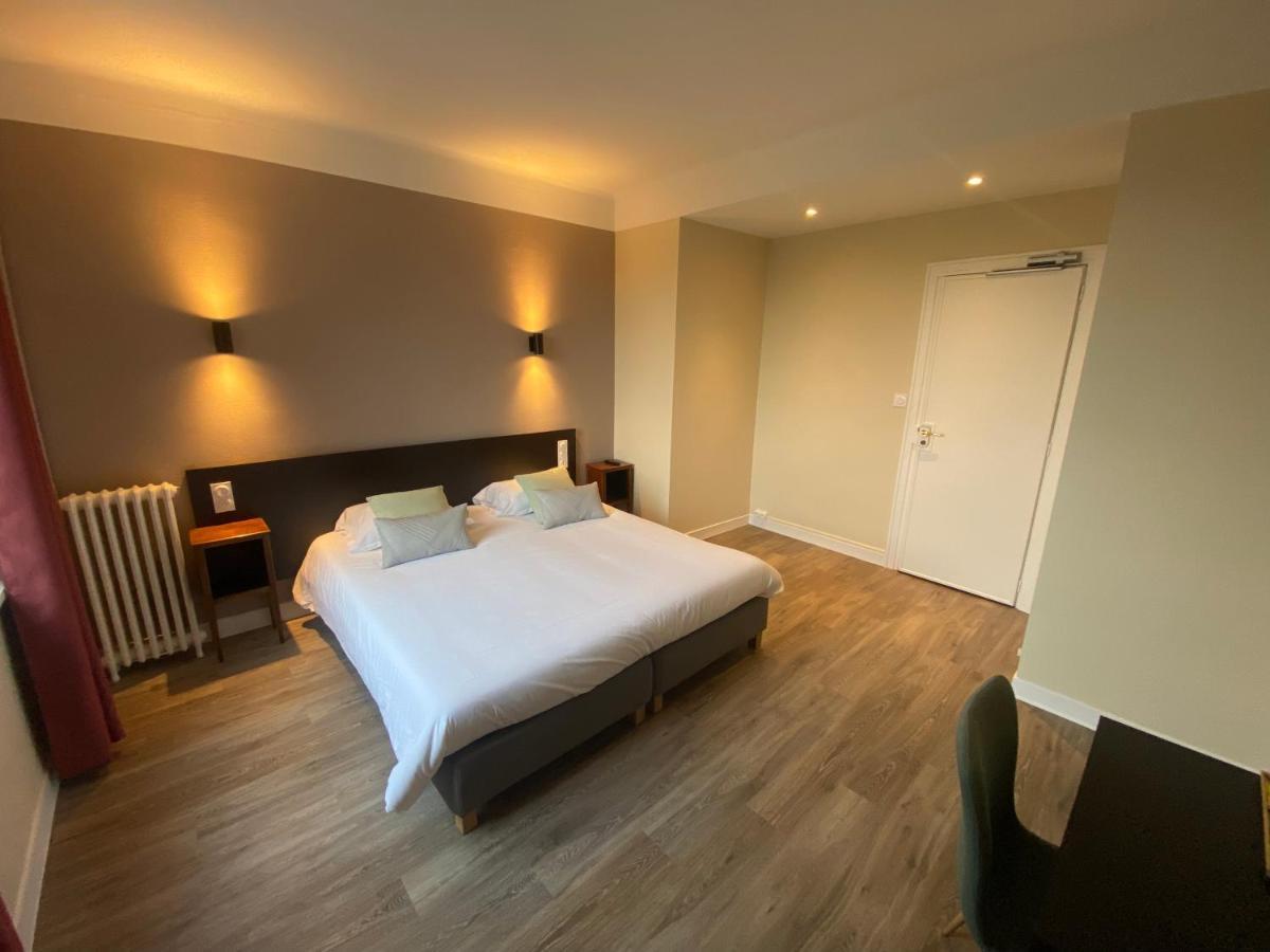 Hotel De La Poste Mortain-Bocage Kültér fotó