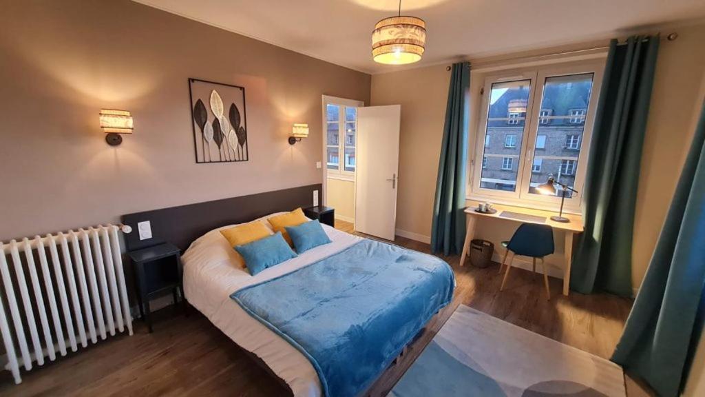 Hotel De La Poste Mortain-Bocage Kültér fotó