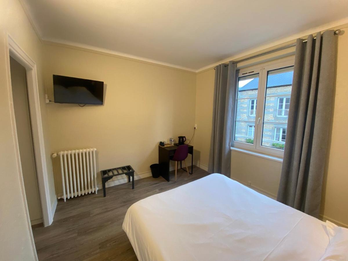 Hotel De La Poste Mortain-Bocage Kültér fotó